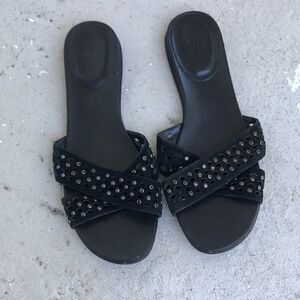 Vince  Camuto  slides